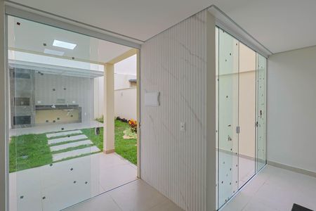 Casa à venda com 160m², 4 quartos e 3 vagas Casa à venda com 160m², 4 quartos e 3 vagasCozinha