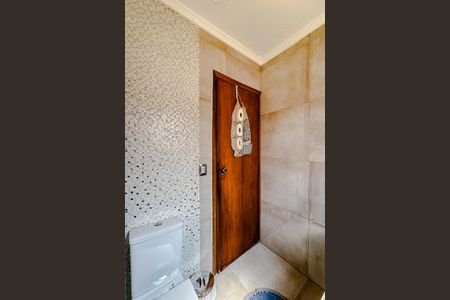 Casa à venda com 210m², 3 quartos e 2 vagasLavabo