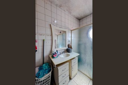 Casa à venda com 210m², 3 quartos e 2 vagasBanheiro