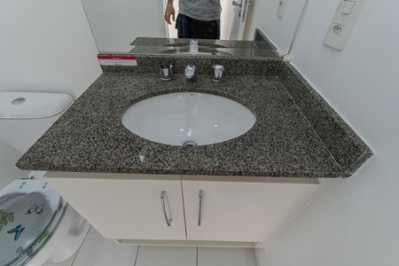 Apartamento para alugar com 62m², 2 quartos e 1 vaga Apartamento para alugar com 62m², 2 quartos e 1 vagaBanheiro