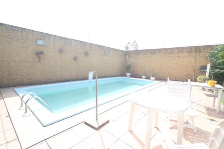 Casa à venda com 130m², 2 quartos e 3 vagasÁrea comum - Piscina