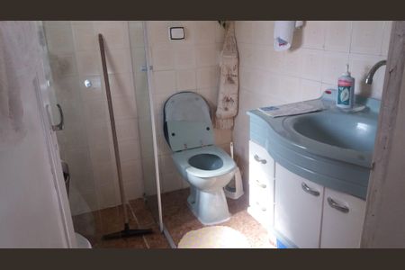 Casa à venda com 230m², 2 quartos e sem vaga