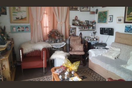 Casa à venda com 230m², 2 quartos e sem vaga