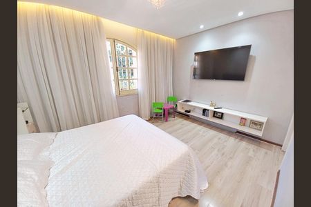 Casa à venda com 325m², 5 quartos e 4 vagas