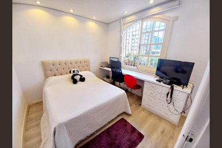 Casa à venda com 325m², 5 quartos e 4 vagas