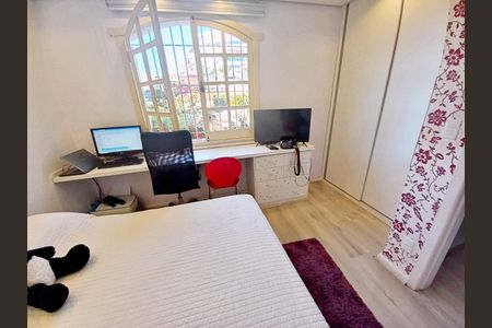 Casa à venda com 325m², 5 quartos e 4 vagas