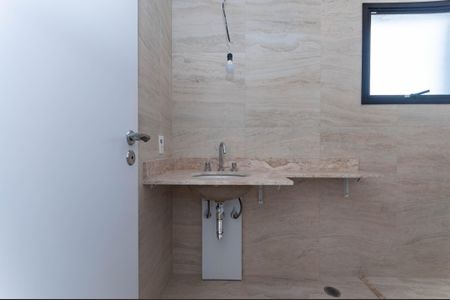 Apartamento à venda com 312m², 3 quartos e 4 vagasBanheiro do quarto 3 Suíte