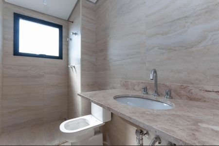 Apartamento à venda com 312m², 3 quartos e 4 vagasBanheiro do quarto 2 Suíte