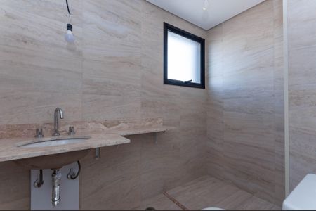 Apartamento à venda com 312m², 3 quartos e 4 vagasBanheiro do quarto 3 Suíte