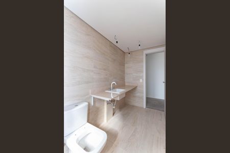 Apartamento à venda com 312m², 3 quartos e 4 vagasBanheiro do quarto 1 Suíte