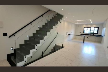 Casa à venda com 177m², 3 quartos e 5 vagas