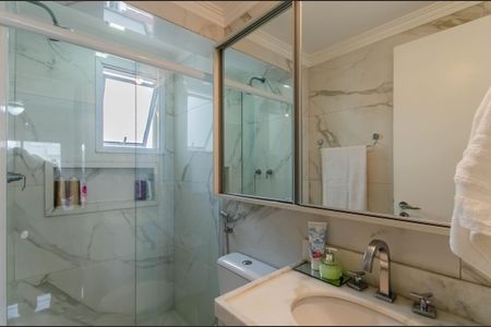 Apartamento à venda com 68m², 2 quartos e 2 vagasBanheiro da Suíte