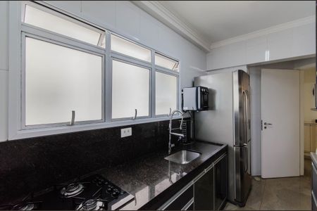 Apartamento à venda com 68m², 2 quartos e 2 vagasCozinha