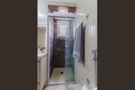 Apartamento à venda com 68m², 2 quartos e 2 vagasBanheiro Social