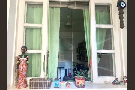 Apartamento à venda com 73m², 2 quartos e sem vaga