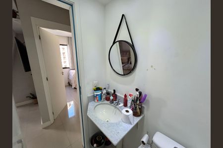 Apartamento à venda com 62m², 2 quartos e 1 vagaBanheiro Social
