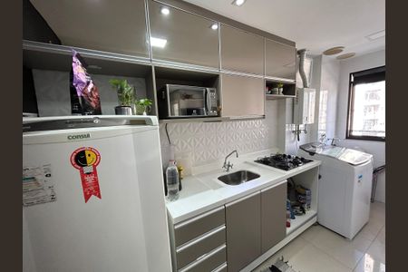 Apartamento à venda com 62m², 2 quartos e 1 vagaCozinha