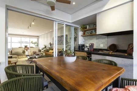 Casa de condomínio à venda com 324m², 4 quartos e 5 vagas