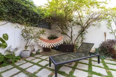 Casa de condomínio à venda com 324m², 4 quartos e 5 vagas