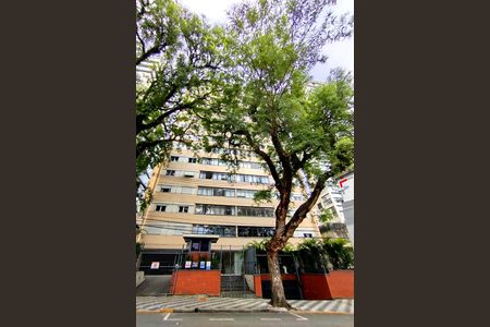 Apartamento para alugar com 110m², 3 quartos e 1 vagaFachada