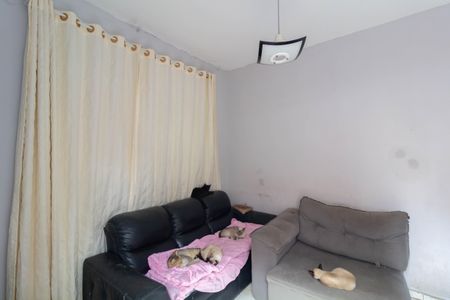 Casa à venda com 250m², 2 quartos e 3 vagasSala