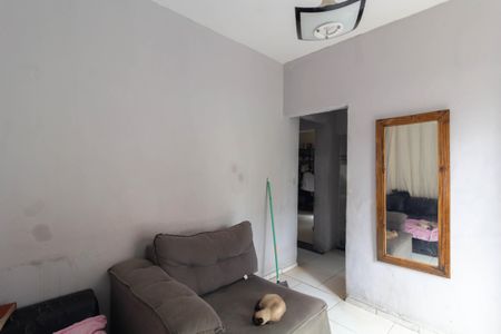 Casa à venda com 250m², 2 quartos e 3 vagasSala