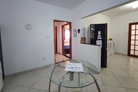 Casa à venda com 170m², 3 quartos e 4 vagas Casa à venda com 170m², 3 quartos e 4 vagasSala de Jantar