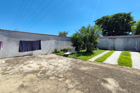 Casa à venda com 170m², 3 quartos e 4 vagas Casa à venda com 170m², 3 quartos e 4 vagasQuintal - Garagem