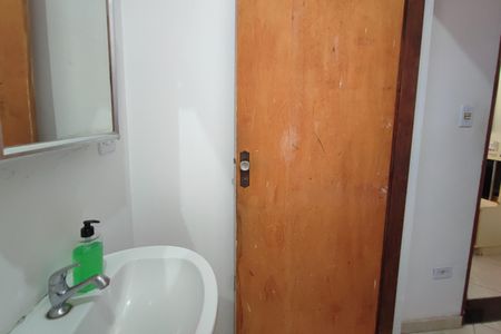 Casa à venda com 170m², 3 quartos e 4 vagas Casa à venda com 170m², 3 quartos e 4 vagasLavabo