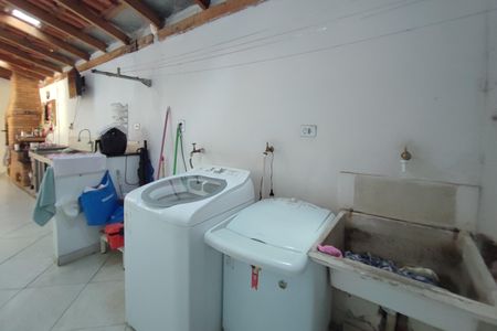 Casa à venda com 170m², 3 quartos e 4 vagas Casa à venda com 170m², 3 quartos e 4 vagasÁrea de Serviço