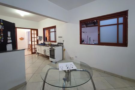 Casa à venda com 170m², 3 quartos e 4 vagas Casa à venda com 170m², 3 quartos e 4 vagasSala de Jantar
