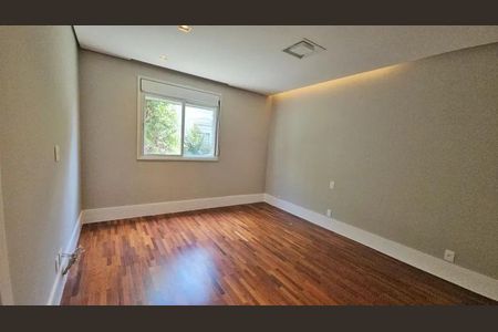 Casa de condomínio à venda com 445m², 4 quartos e 5 vagas