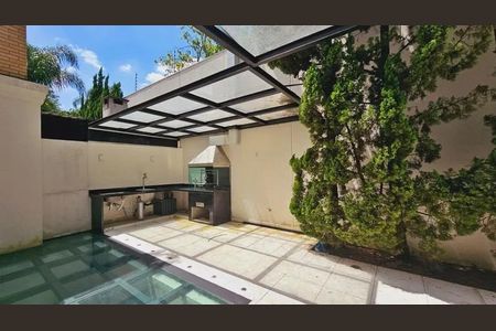 Casa de condomínio à venda com 445m², 4 quartos e 5 vagas