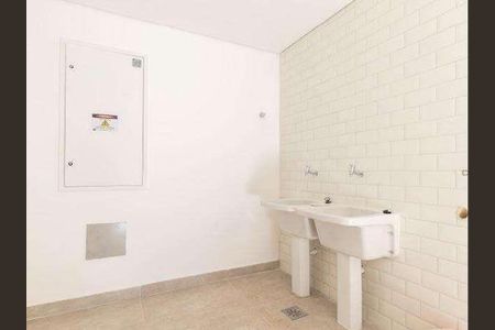 Casa de condomínio à venda com 845m², 4 quartos e 6 vagas