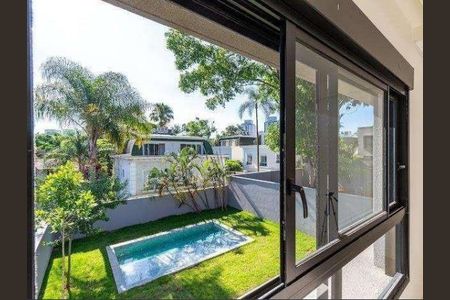 Casa de condomínio à venda com 845m², 4 quartos e 6 vagas