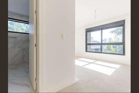 Casa de condomínio à venda com 845m², 4 quartos e 6 vagas