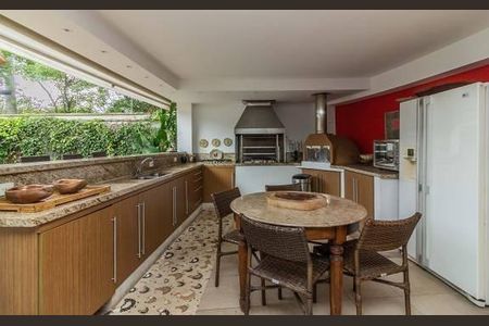 Casa à venda com 430m², 4 quartos e sem vaga