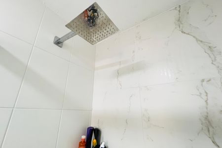 Apartamento para alugar com 63m², 2 quartos e 1 vaga Apartamento para alugar com 63m², 2 quartos e 1 vagaBanheiro da Suíte