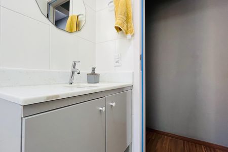 Apartamento para alugar com 63m², 2 quartos e 1 vaga Apartamento para alugar com 63m², 2 quartos e 1 vagaBanheiro