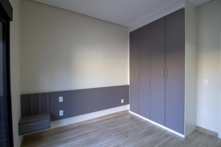 Casa de condomínio para alugar com 300m², 4 quartos e 4 vagasSuite 3