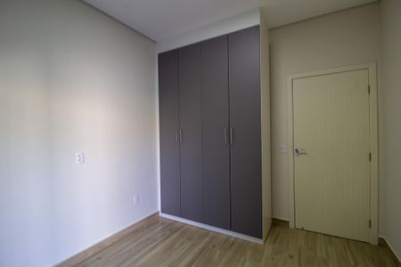Casa de condomínio para alugar com 300m², 4 quartos e 4 vagasQuarto