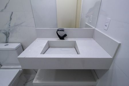 Casa de condomínio para alugar com 300m², 4 quartos e 4 vagasBanheiro da Suíte 1