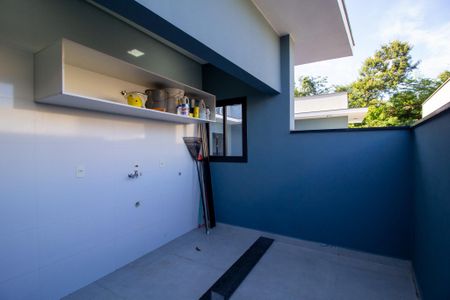 Casa de condomínio para alugar com 300m², 4 quartos e 4 vagasÁrea de Serviço