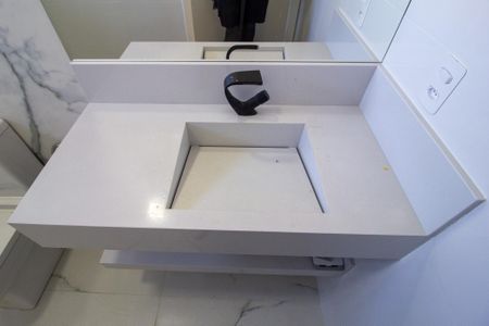 Casa de condomínio para alugar com 300m², 4 quartos e 4 vagasBanheiro da Suíte 2