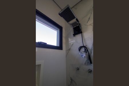 Casa de condomínio para alugar com 300m², 4 quartos e 4 vagasBanheiro da Suíte 2