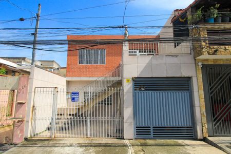 Casa à venda com 98m², 3 quartos e 1 vagaFachada + Placa