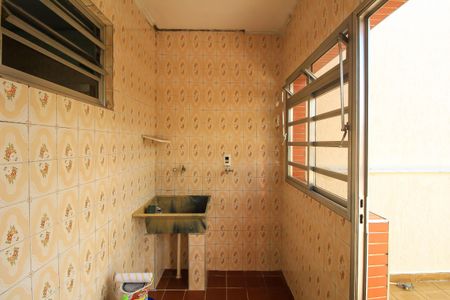 Casa à venda com 98m², 3 quartos e 1 vagaÁrea de Serviço