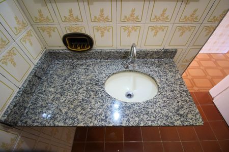 Casa à venda com 98m², 3 quartos e 1 vagaBanheiro