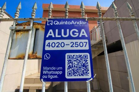 Casa à venda com 98m², 3 quartos e 1 vagaFachada + Placa