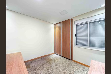 Apartamento à venda com 102m², 3 quartos e 1 vagaQuarto 3